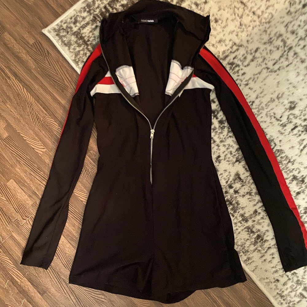 Jumpsuit/ romper zip up